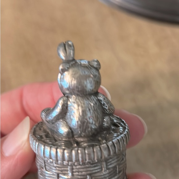 Baby’s first tooth pewter box - Picture 2 of 3